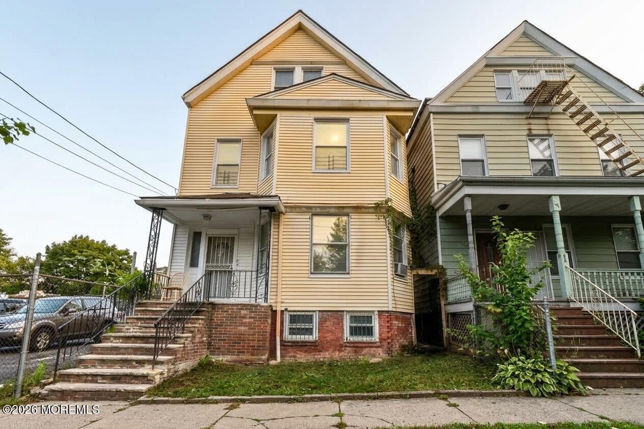 Photo - 148 Fairmount Ave