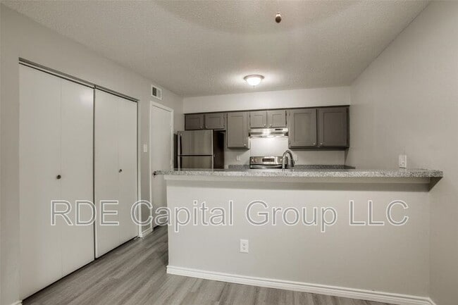 Photo - 1939 Cranford Dr Unit 102