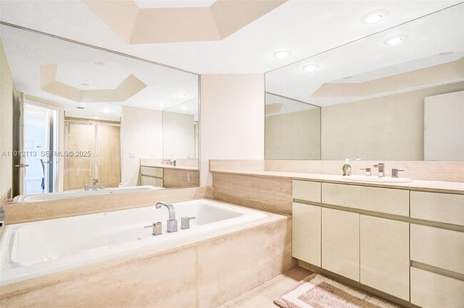 Photo - 3000 Island Blvd Unit 903