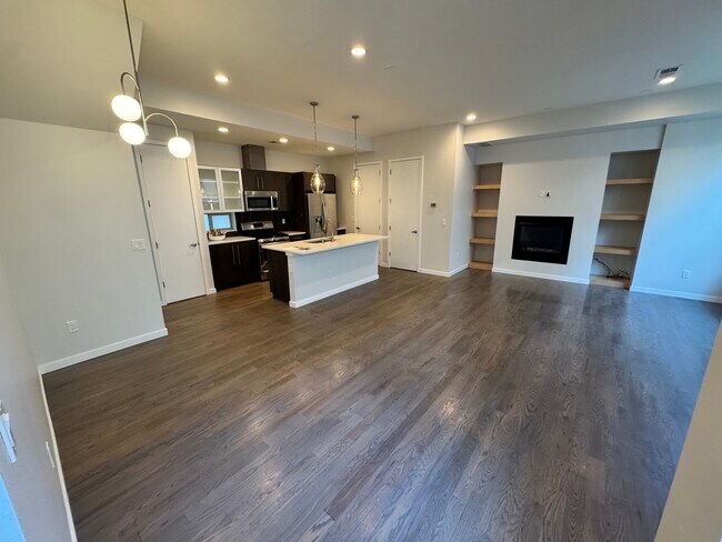 Photo - 3632 Navajo St