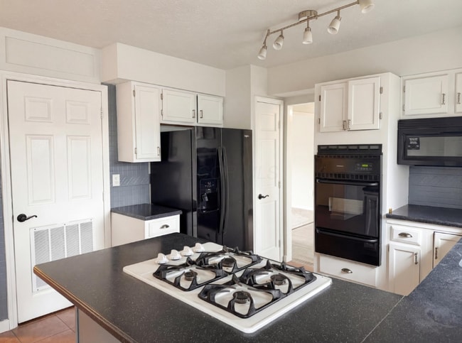 Photo - 6288 Fence Row Ln