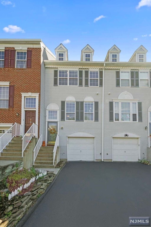 1152 Stafford St Condo Condo for Rent in Mahwah, NJ