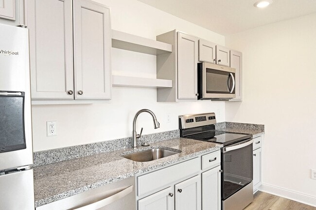 Photo - Pet-Friendly Studio Apartment in Desirable Old Trail