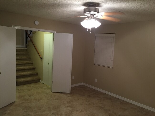 Building Photo - 14216 Woodlands Dr Rental