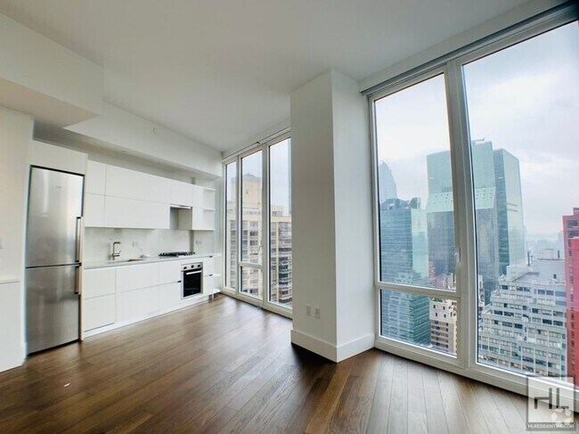 Building Photo - East 44th Street Unit 27F Rental