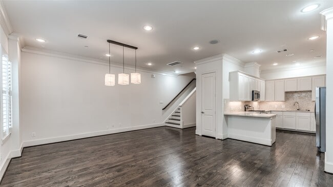 Building Photo - 4031 Bellefontaine Unit 119 Rental