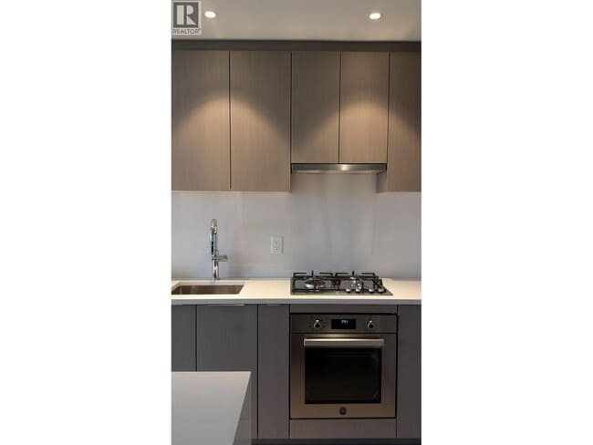 Photo - 6138 Birney Ave Unité 1403