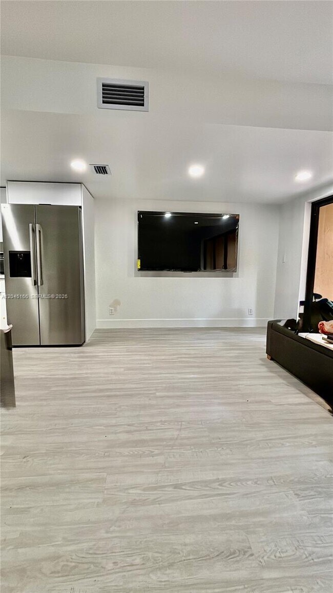 Photo - 8010 NW 27th Pl