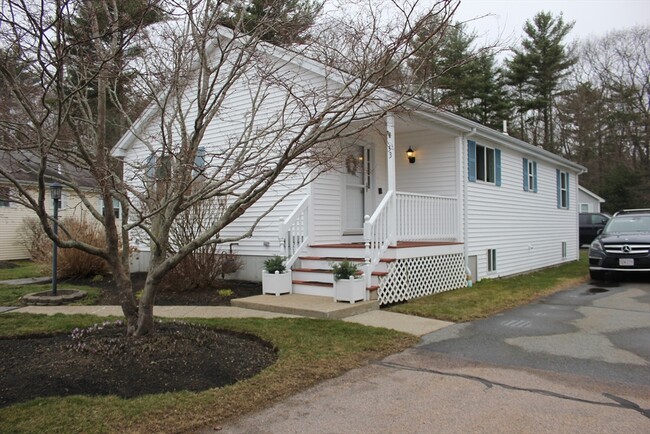Building Photo - 33 Brookbend Way W Rental