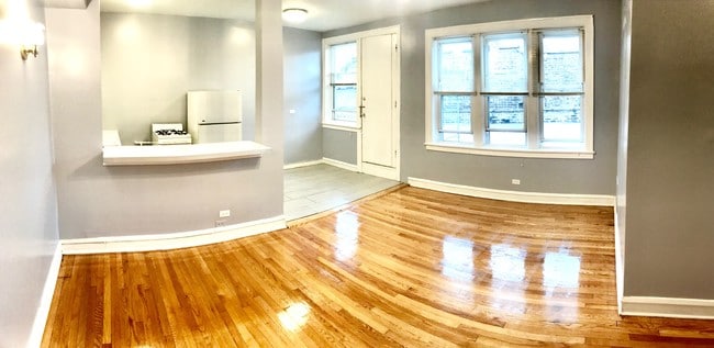 Building Photo - 4165 S Archer Ave Unit 302 Rental