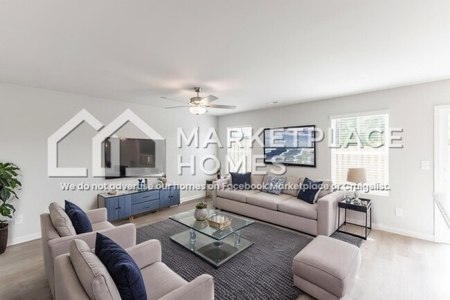 Photo - 4127 Hudson Ct SW