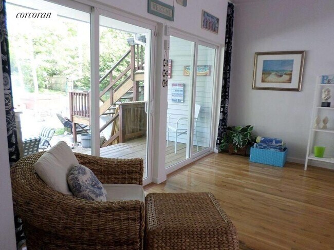 Photo - 2 Seashell Ln