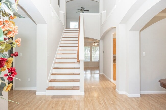 Photo - 6405 Calloway Dr