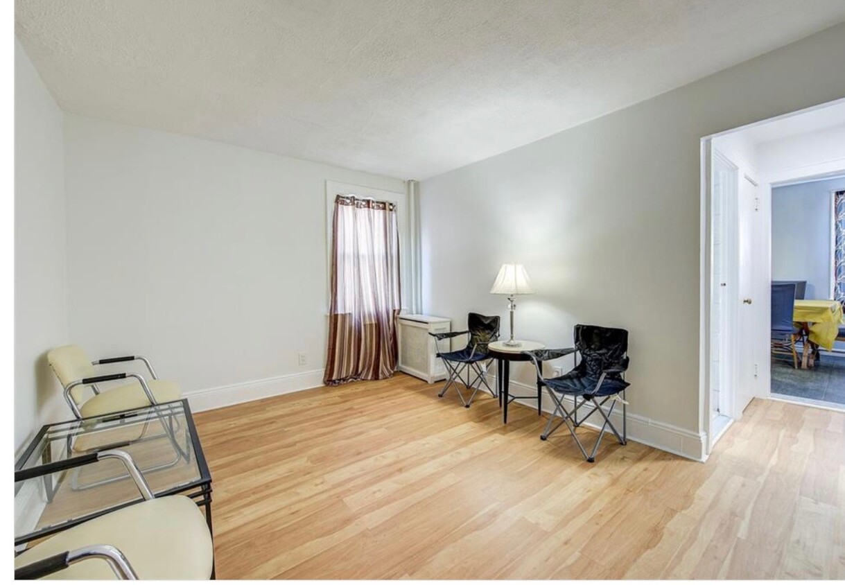 Photo - 8909 210th St (Queens Village, NY)
