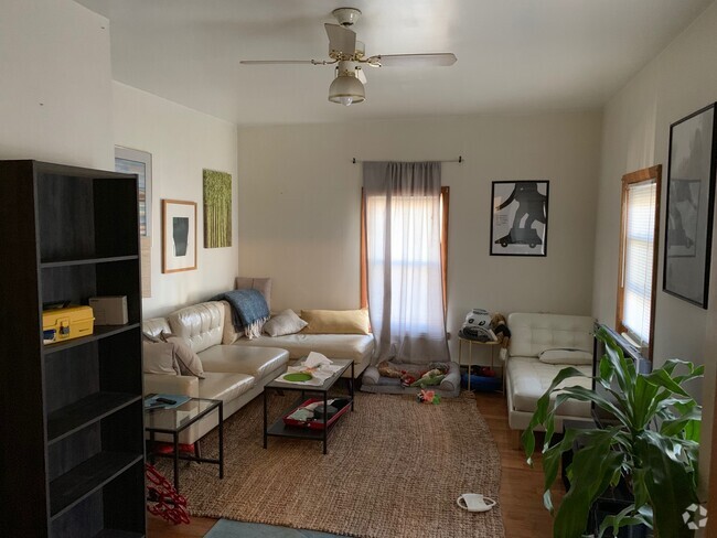 Building Photo - 57 7th St Unit 3 Rental