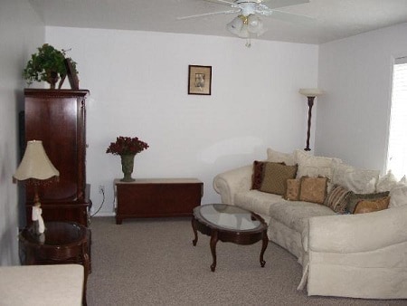 Building Photo - 35 W 2nd N Unit 102