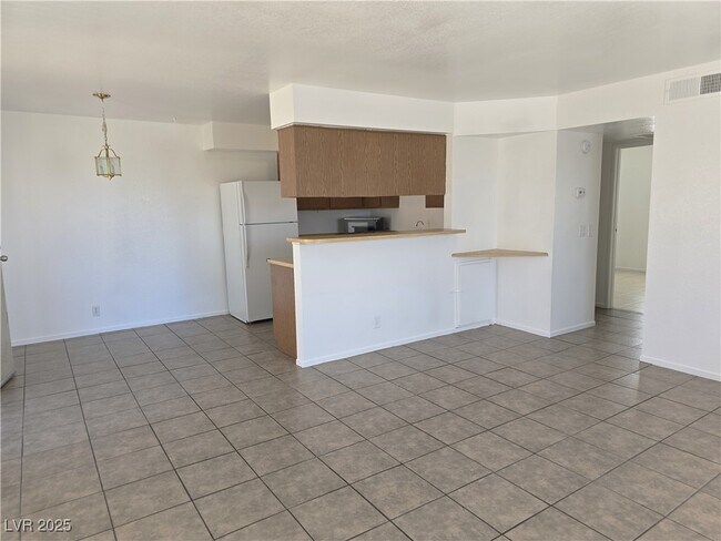 Building Photo - 1812 Fulstone Way Unit 3