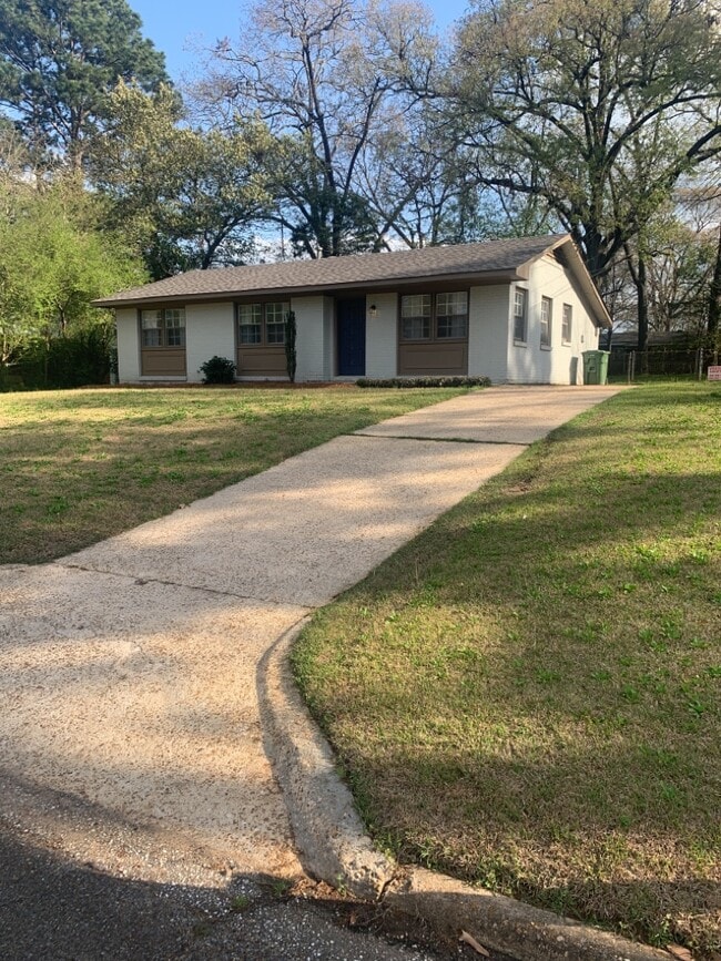 Photo - 3614 Bennett Dr