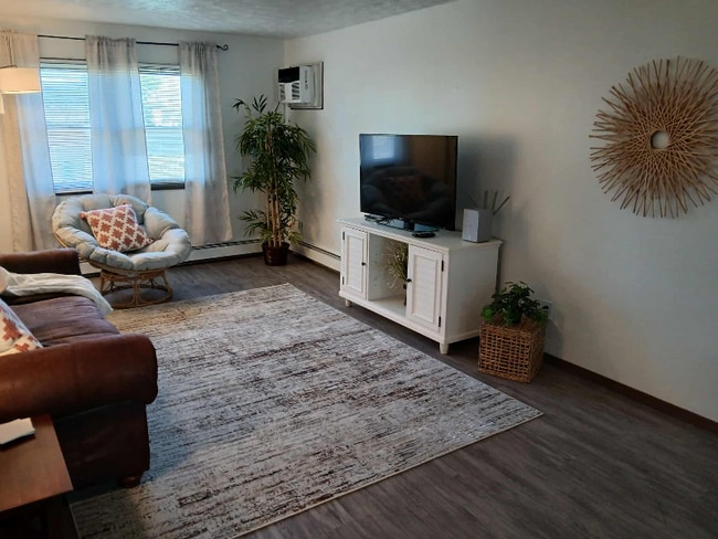 Photo - 8421 Colwyn Ct Unit 3