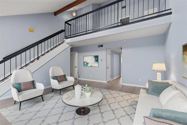 Photo - 2008 Voltaire Dr