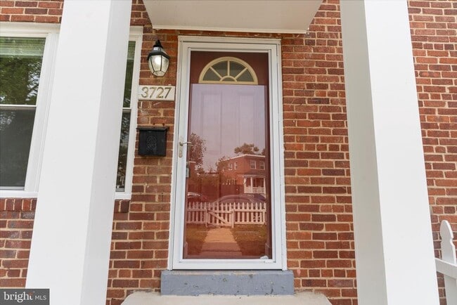 3727 Mark Dr