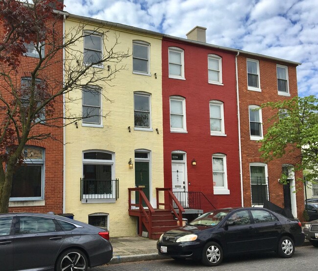 Photo - Charming 3Bed/2Bath Townhome in Historic R...