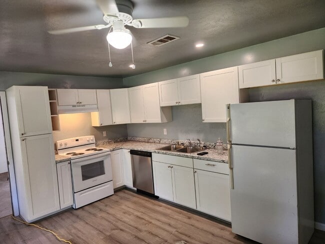 Photo - Newly remodeled 3-bedroom in the Avenues
