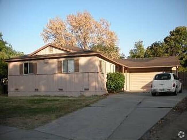 Building Photo - 3 Bedroom Home in Citrus Heights in a Cul ...