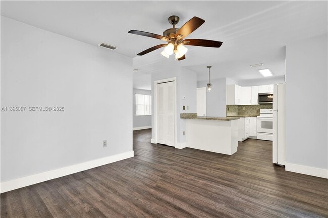 Building Photo - 20537 SW 92nd Ct