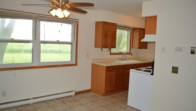 Photo - 75 Tower Dr