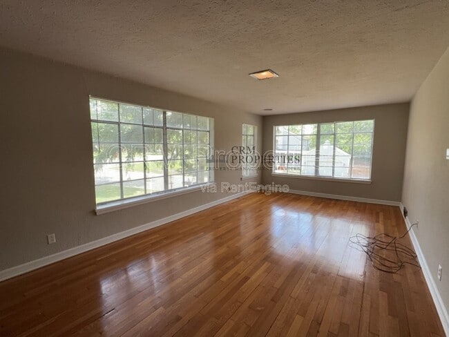 Photo - 2101 N Wheeling Ave Unit 1