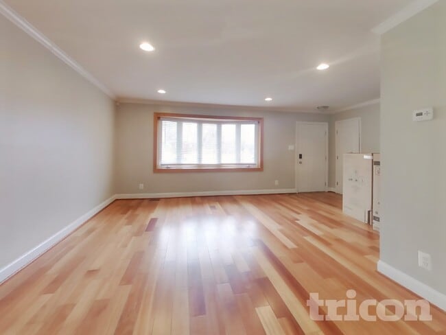 Photo - 2006 Kirklin Dr