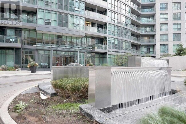 Photo - 231 Fort York Blvd Unit 816