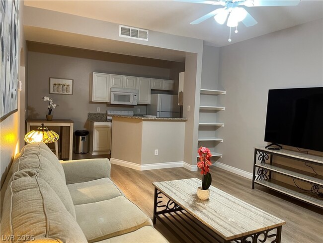 Photo - 5130 S Jones Blvd Unit 107