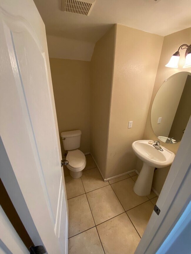 Photo - 5817 Addy Ln