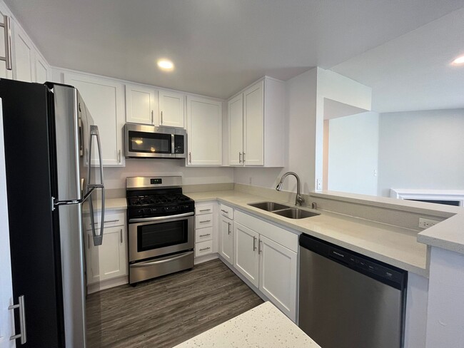 Photo - 5235 Kester Ave