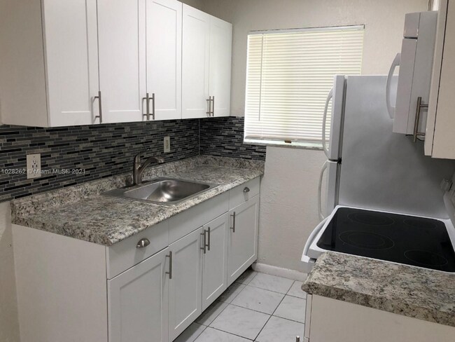 Photo - 2150 Madison St Rental