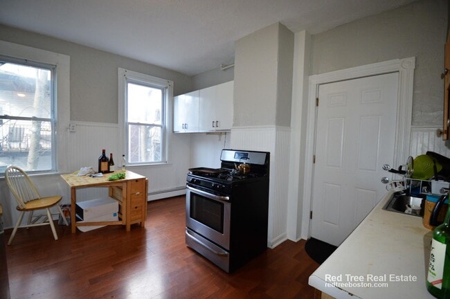 Photo - 17 Eldora St Unit 1