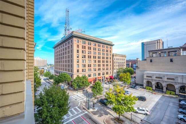 Photo - 915 Franklin St Unit 8E