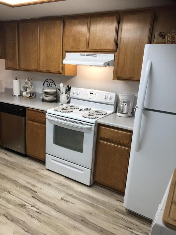 Photo - 525 Primrose Dr