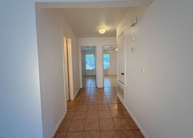 Photo - MWC HOME FOR RENT!