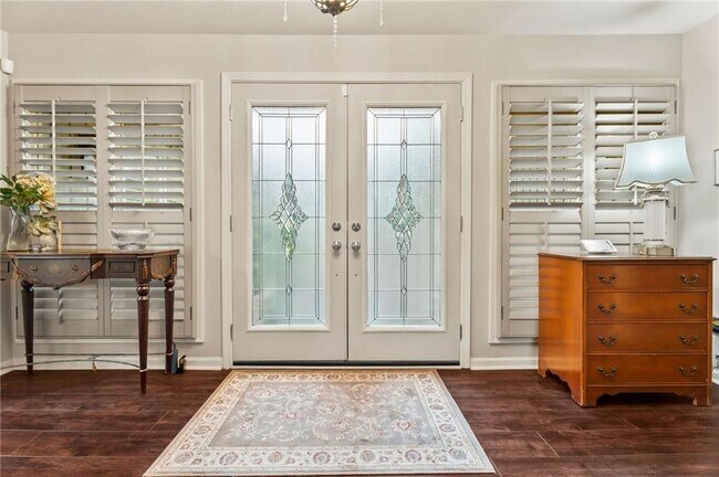 Photo - 4040 Summit Dr