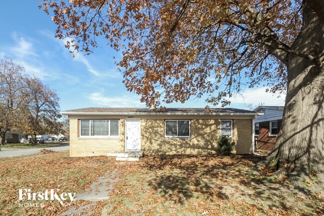 Building Photo - 1802 E Martin St Rental