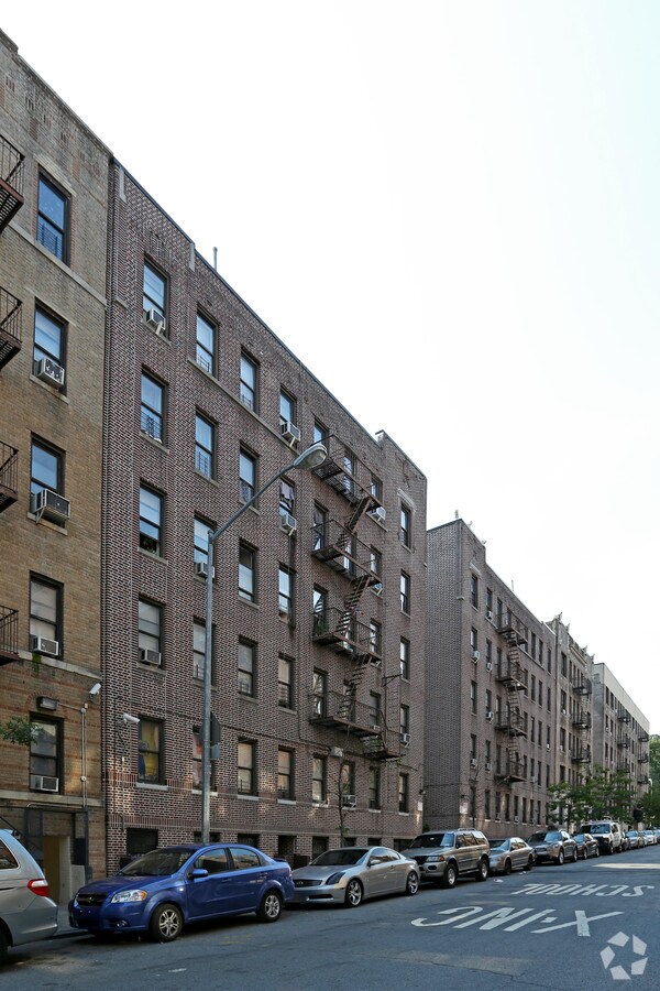 Photo - 90 Ellwood St