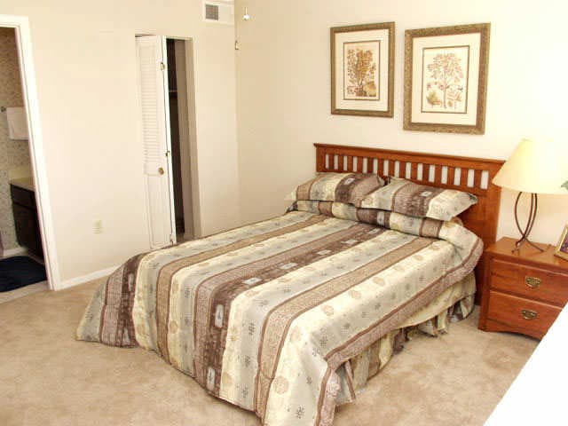 Bedroom - Palmer Club