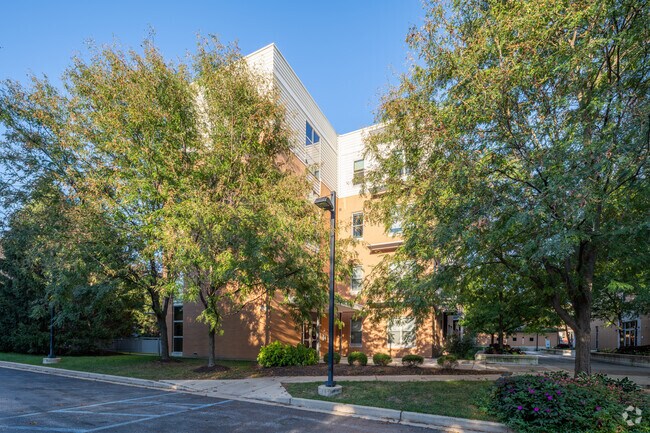 Photo - Summit Lofts