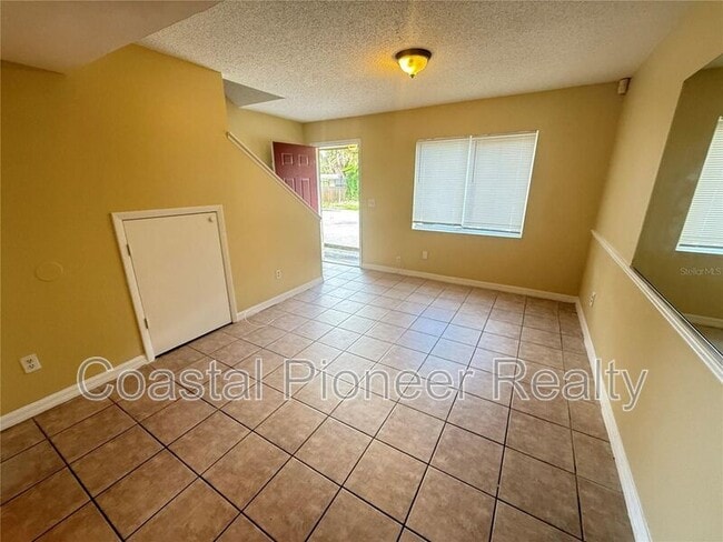 Photo - 217 S Moss Rd