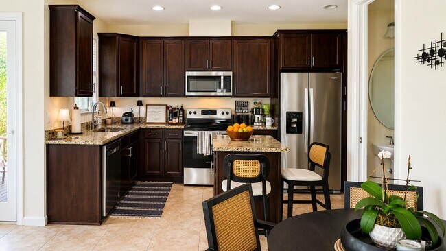 Photo - 16454 Helix Ct