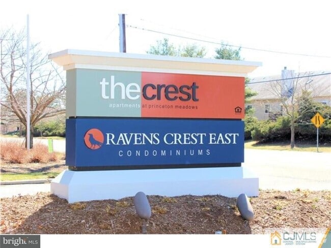 Building Photo - 5023 Ravens Crest Dr Rental