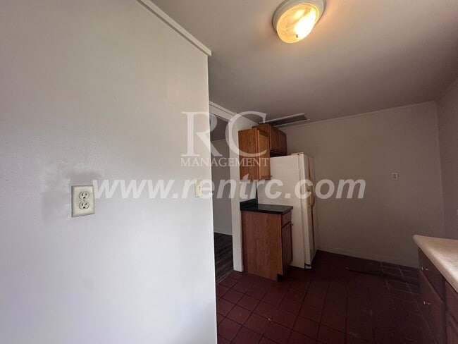 Photo - 503-2 Shadowlawn-